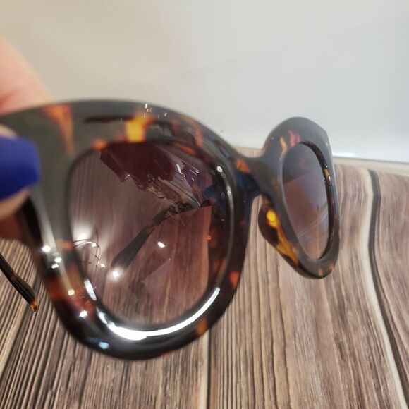 3 for $25 Sunglasses - Picture 6 of 7